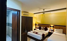 Hotel Emerald Inn